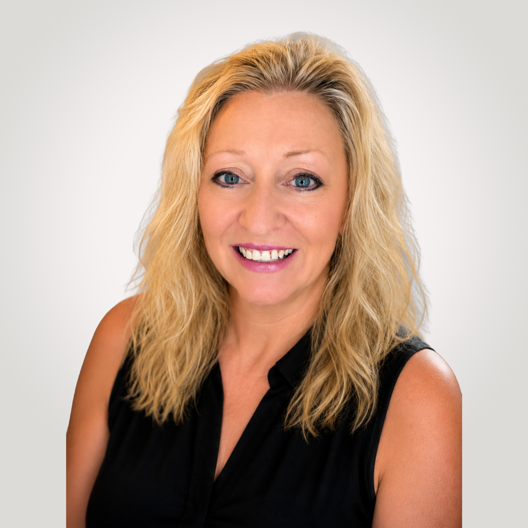 Becky Ratcliffe_AiHeadshotSQ Pete Riley